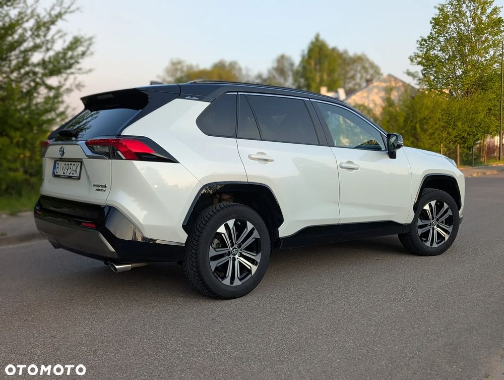 Toyota RAV4 - 10