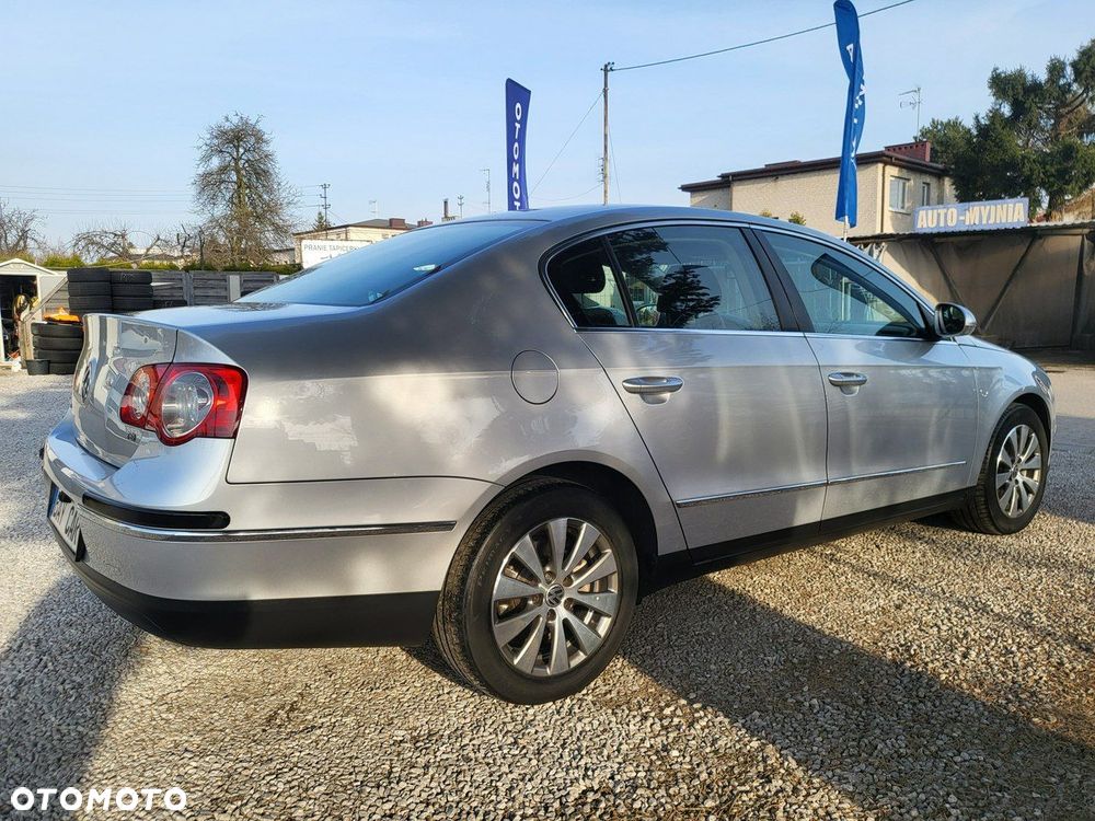 Volkswagen Passat - 8