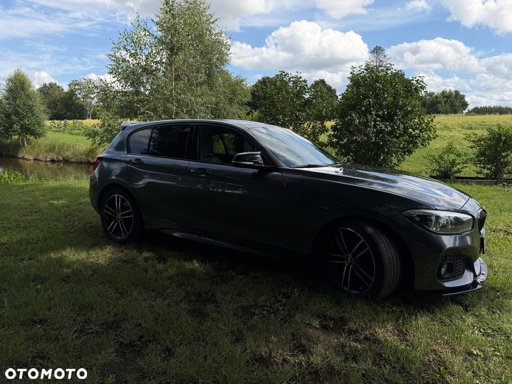 BMW 120I 2019 photo 4