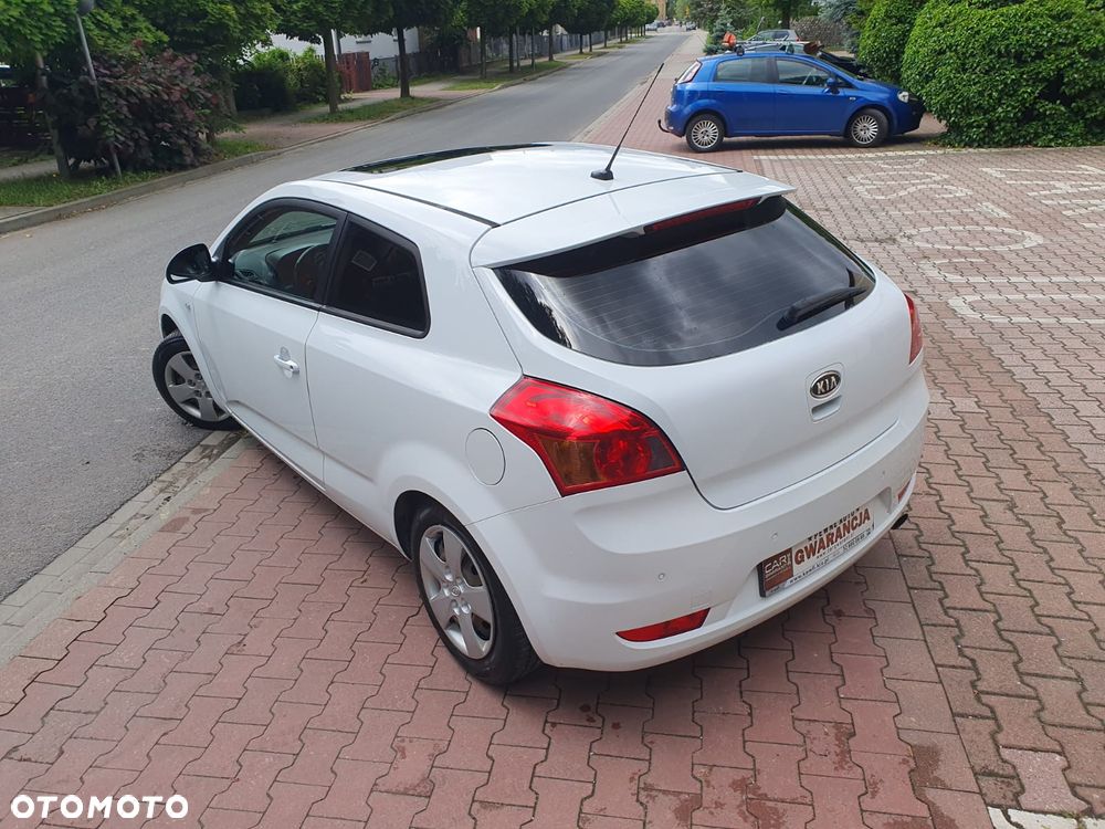 Kia ProCeed 1.6 CVVT LX - 16