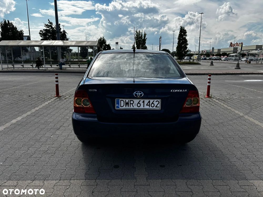 Toyota Corolla 1.6 VVT-i Sol - 5