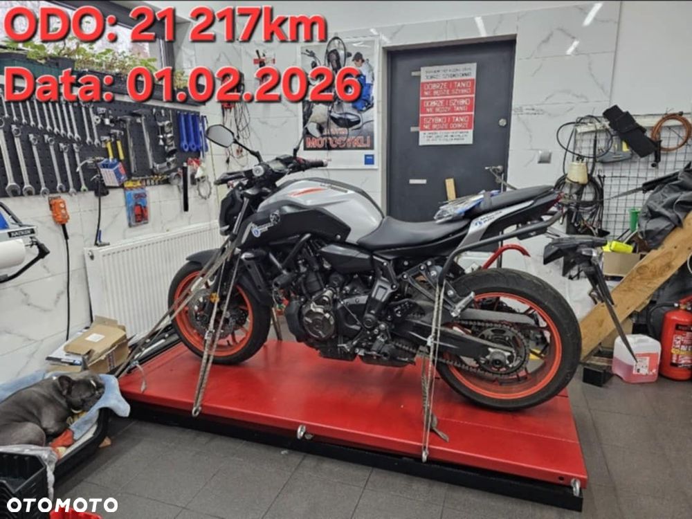 Yamaha MT - 21