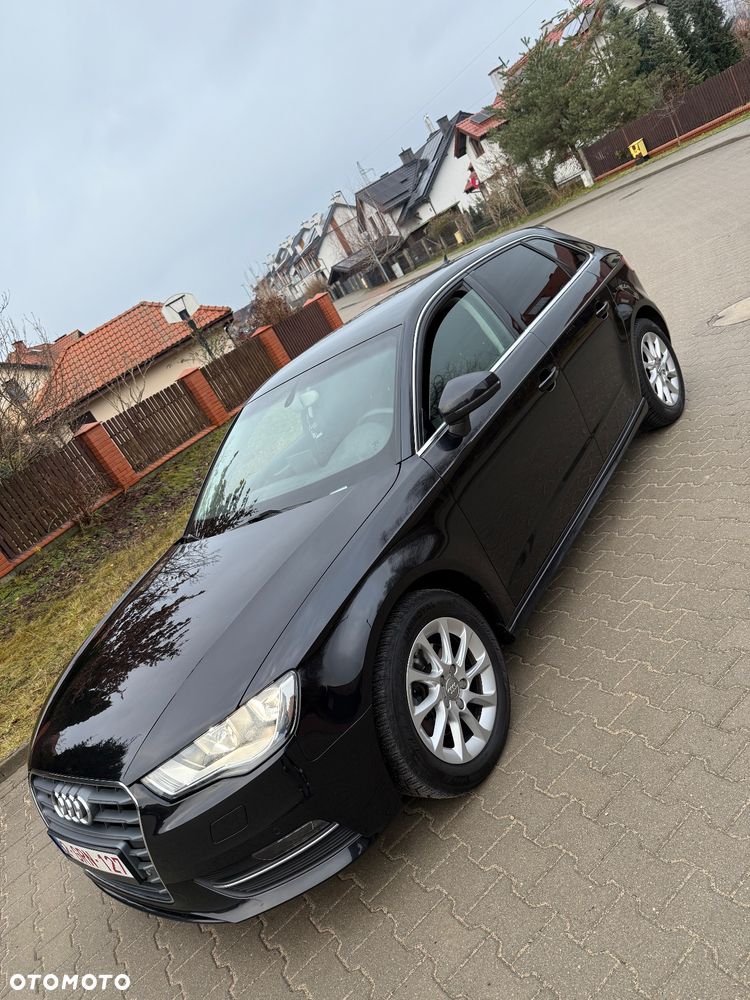Audi A3 Sportback 1.6 TDI (clean diesel) Ambiente - 10