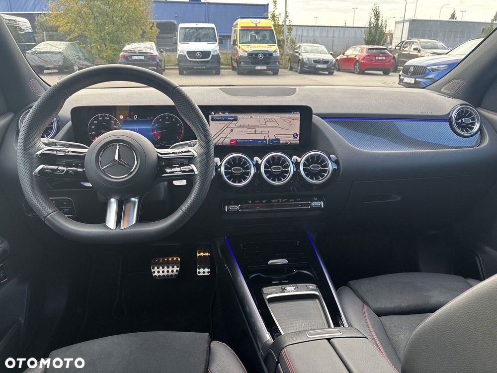 Mercedes-Benz GLA 200 AMG Line - 18