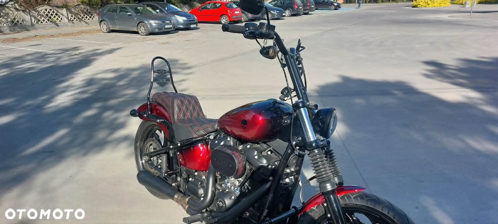 Harley-Davidson Softail Street Bob - 24