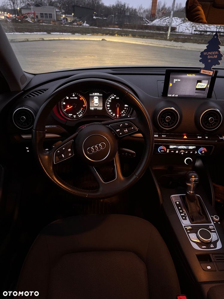 Audi A3 Sportback 1.6 TDI S tronic sport - 9