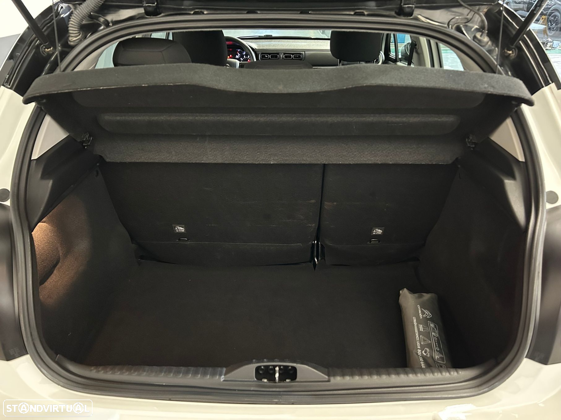 Citroën C3 1.2 PureTech C-Series - 17