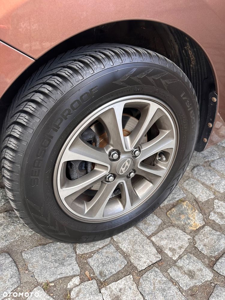 Hyundai i10 1.2 Passion - 10