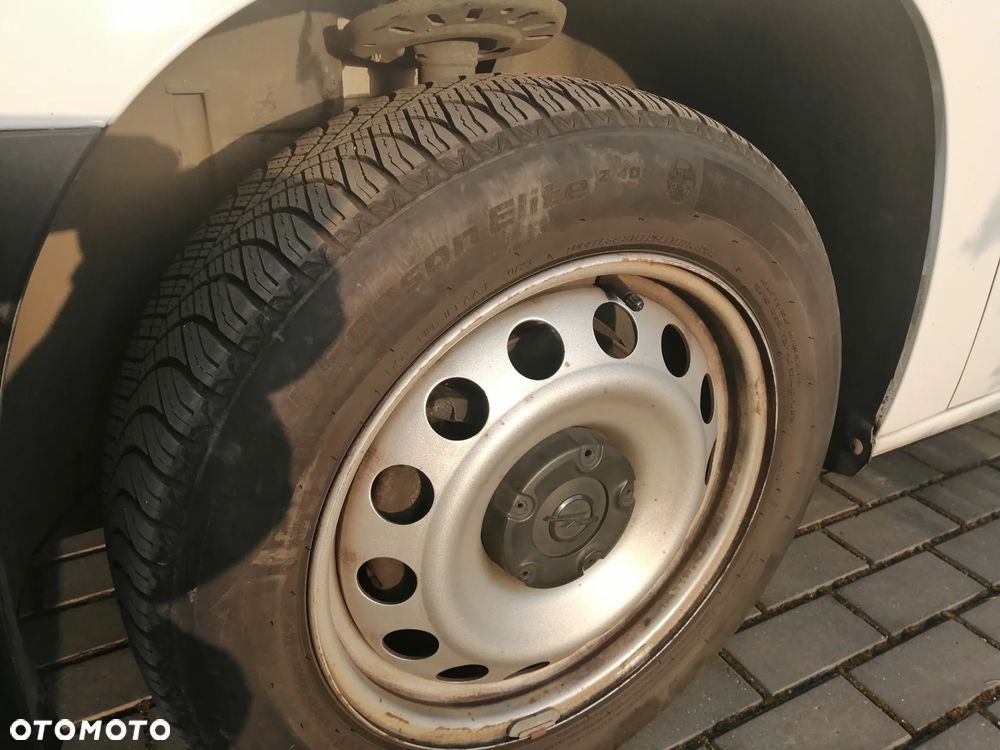 Opel Combo 1.2 Turbo S&S - 19