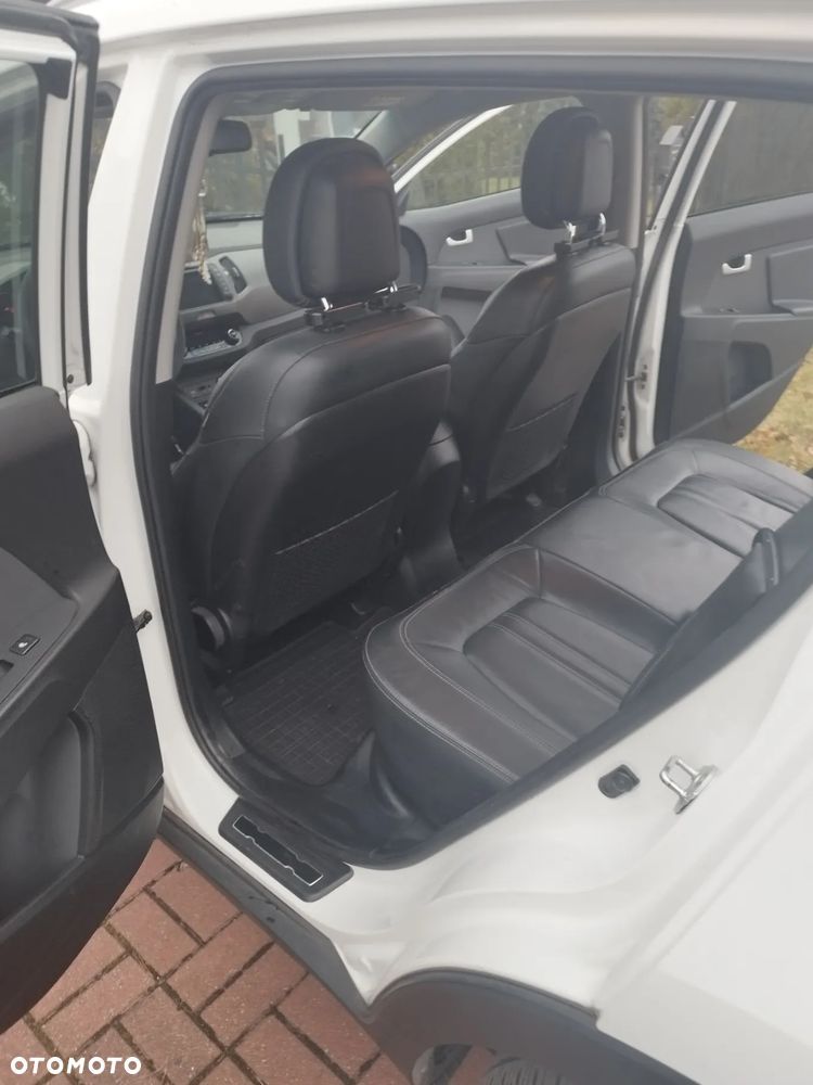 Kia Sportage 1.7 CRDI S 2WD - 9