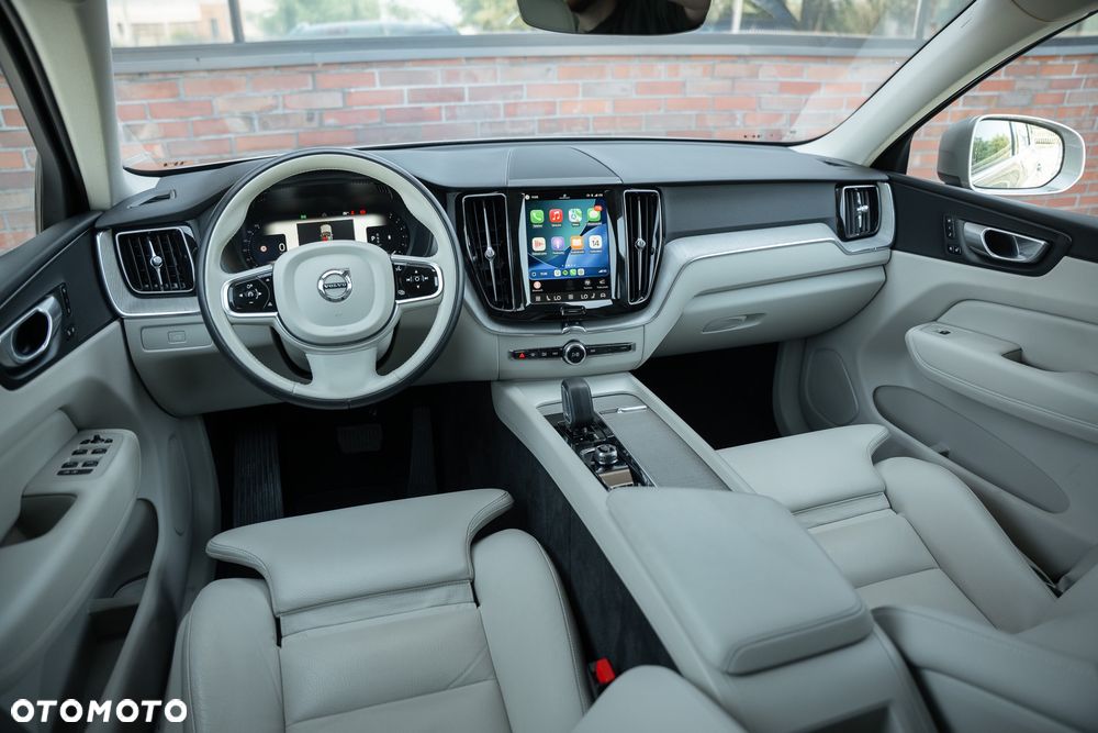 Volvo XC 60 B4 D AWD Geartronic Inscription - 27