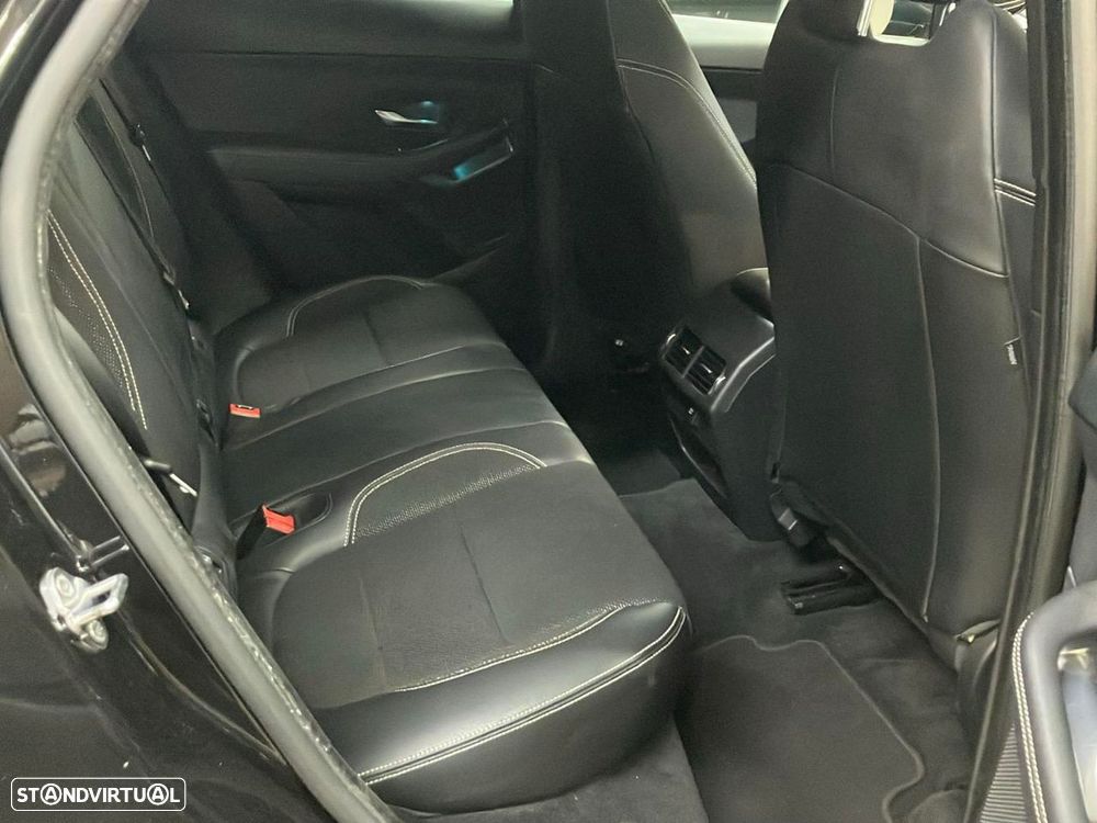 Jaguar E-Pace 2.0 i4D R-Dynamic - 17
