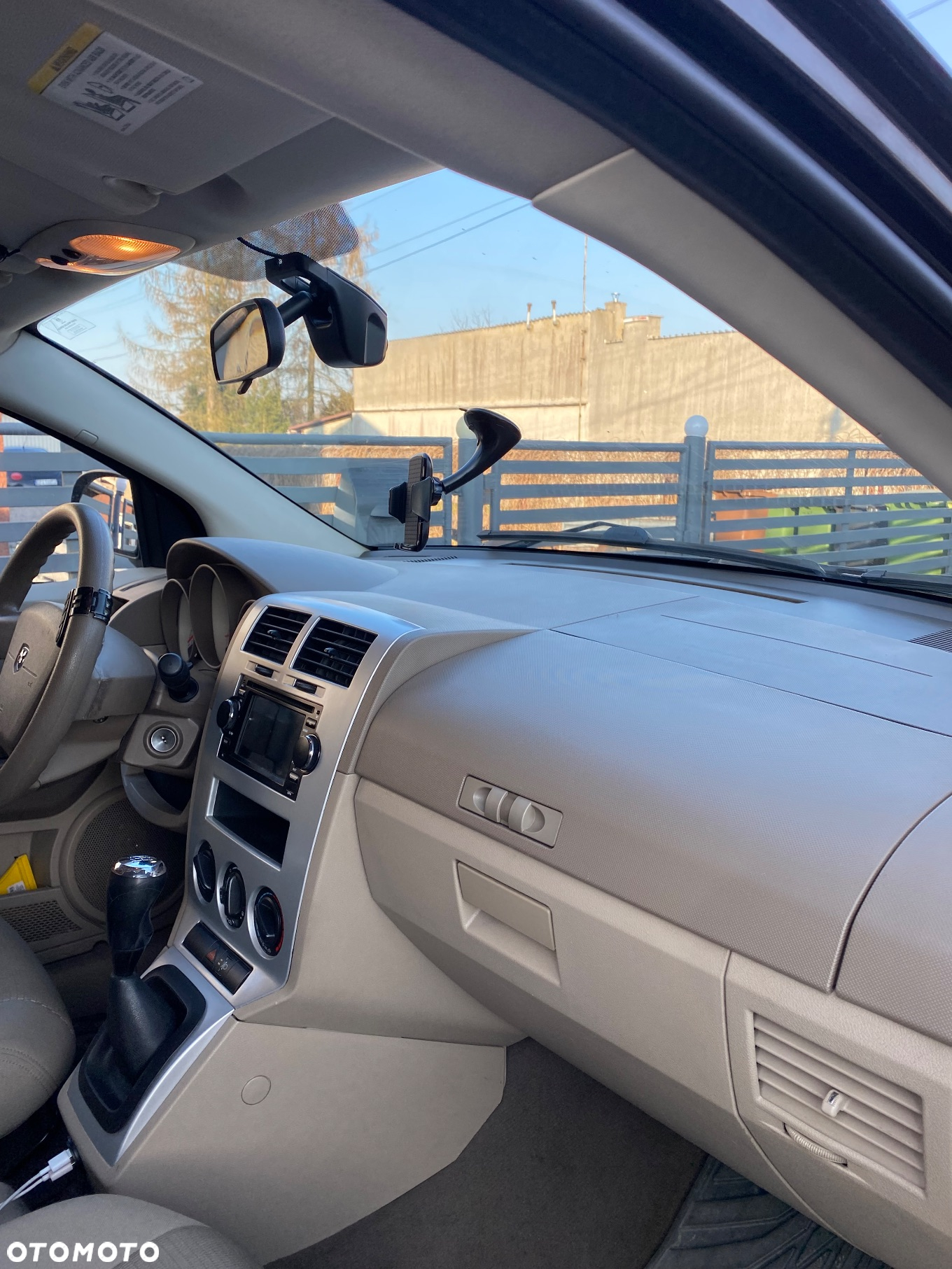 Dodge Caliber - 26