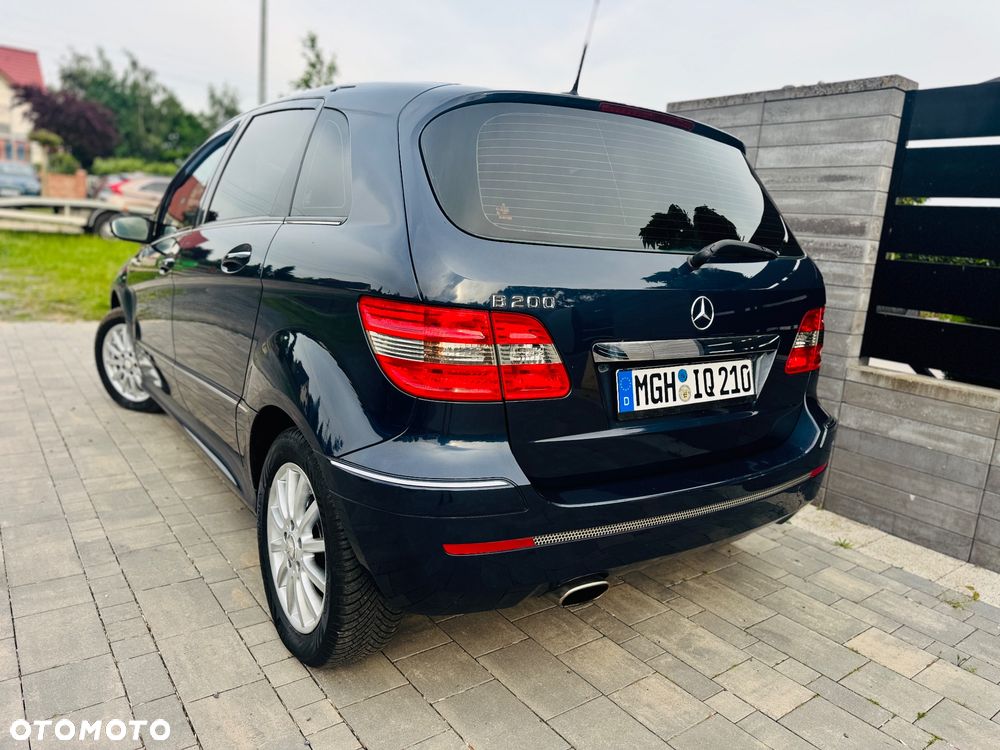 Mercedes-Benz Klasa B 200 Special Edition - 18