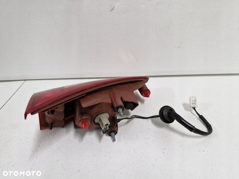 INFINITI EX EX30 EX35 LAMPA PRAWY TYŁ TYLNA W KLAPĘ - 3