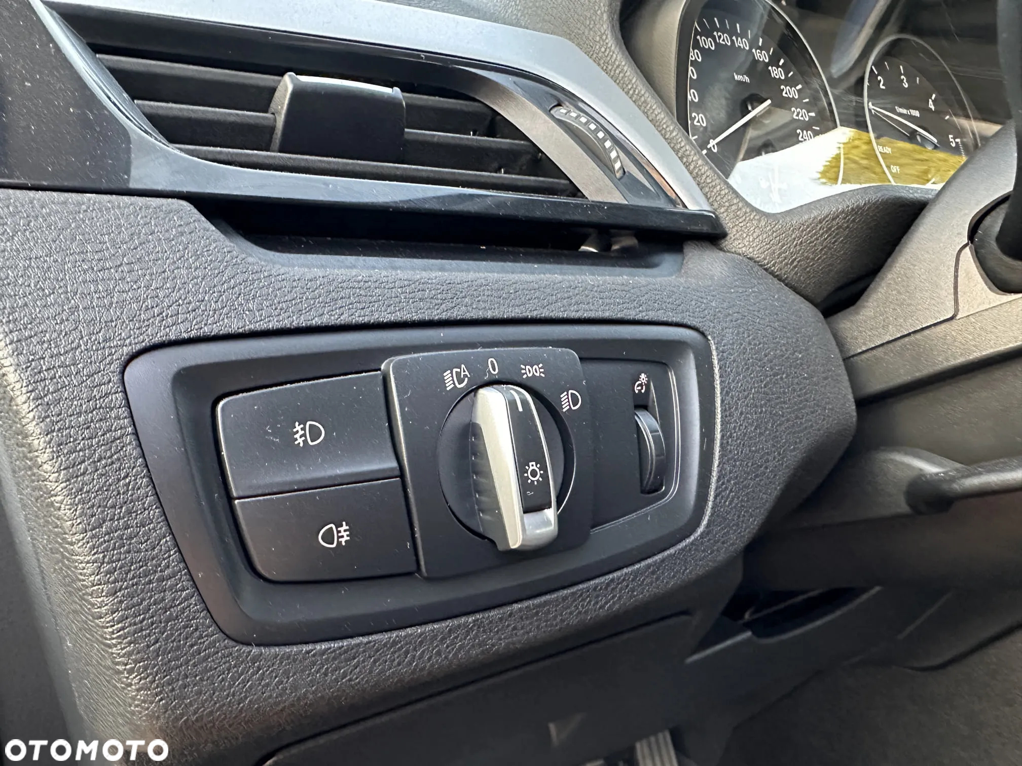 BMW X1 xDrive20d - 23