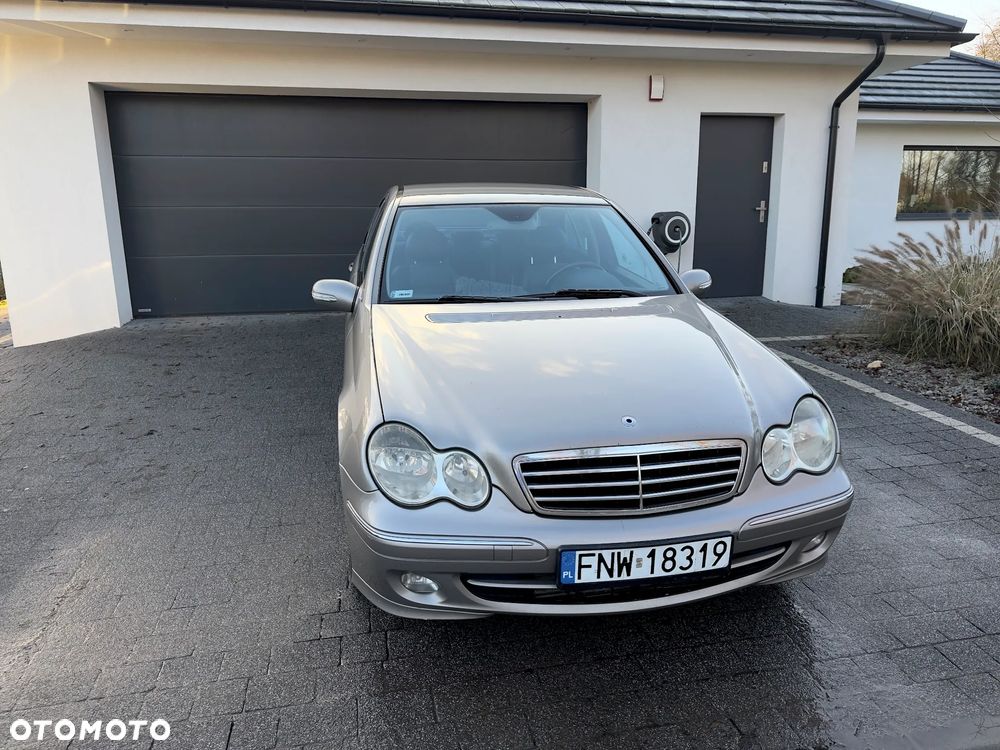 Mercedes-Benz Klasa C 200 Kompressor Avantgarde - 2