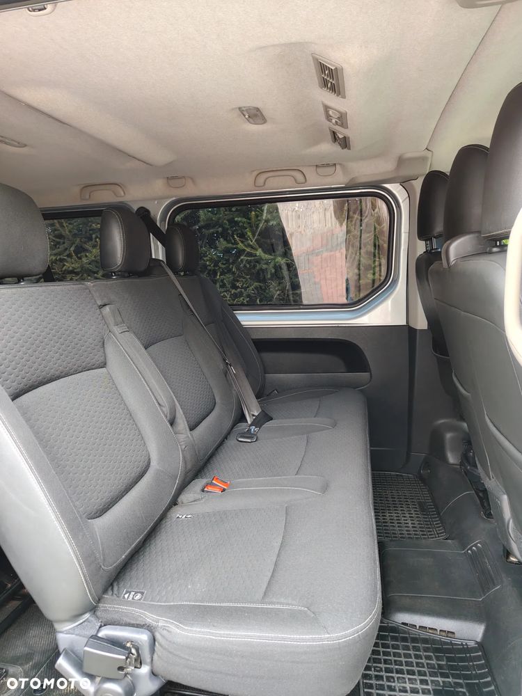 Opel Vivaro - 8