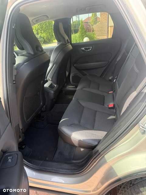 Volvo XC 60 - 6