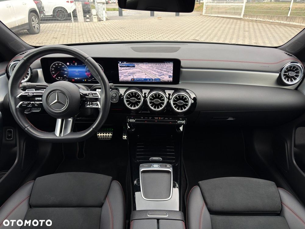 Mercedes-Benz CLA - 20