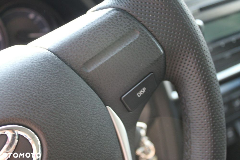 Toyota Auris - 16
