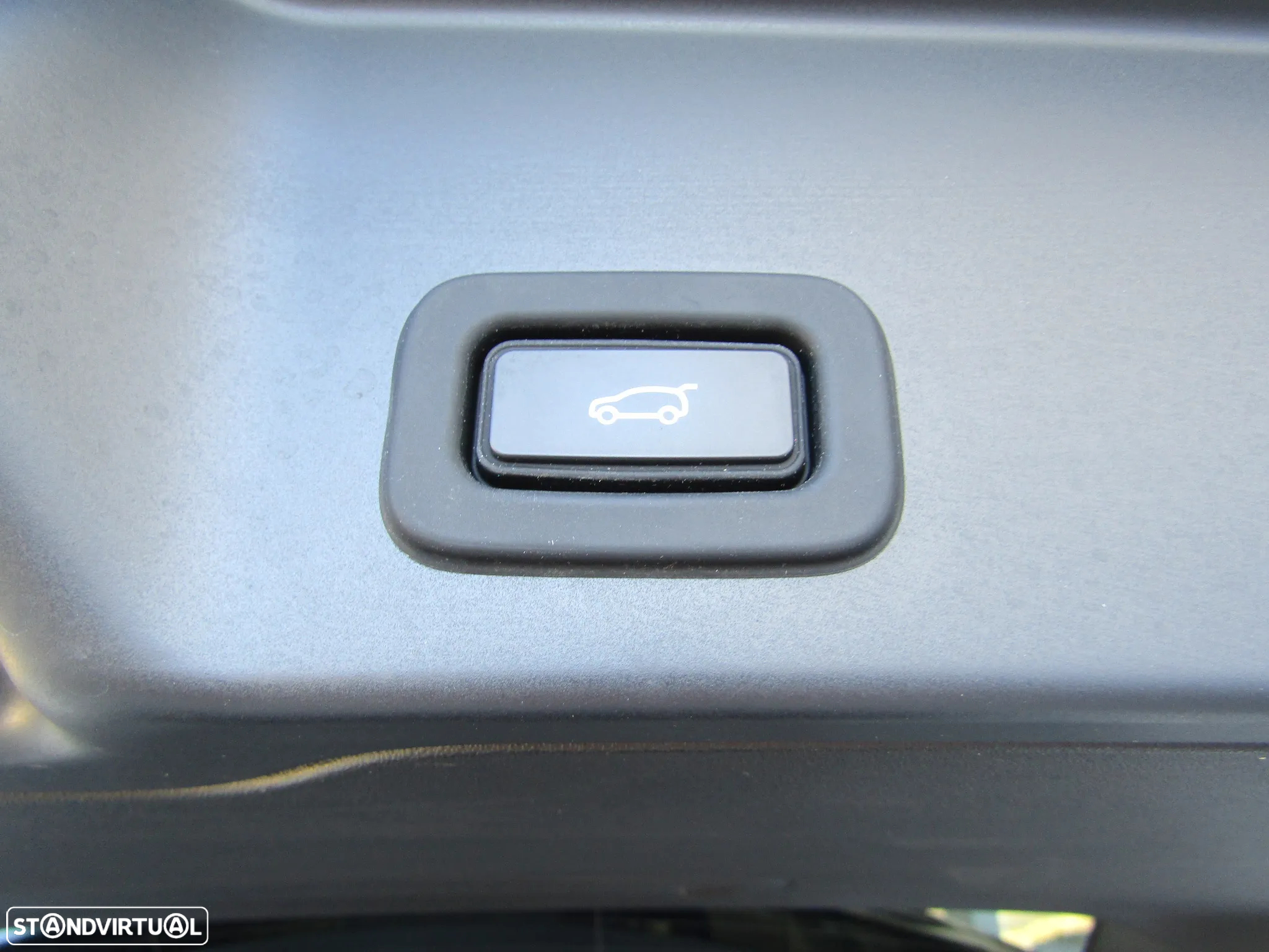 Land Rover Range Rover Evoque 1.5 P300e AWD R-Dynamic Auto - 29