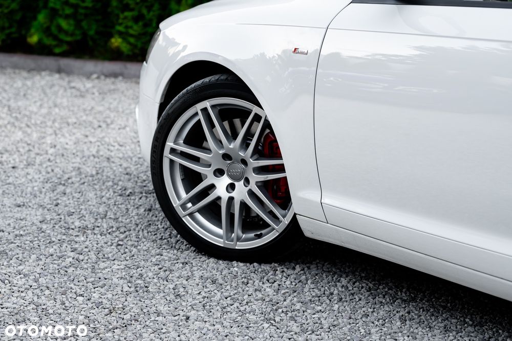 Audi A6 Avant 3.0 TDI DPF quattro tiptronic - 11