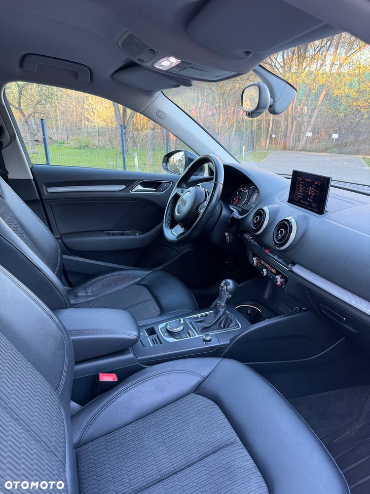 Audi A3 Sportback 1.4 TFSI Ambiente S tronic - 17