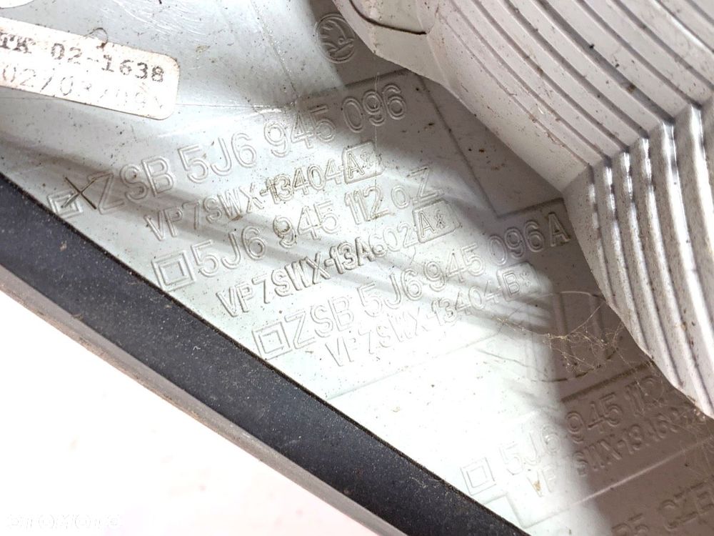 LAMPA PRAWY TYŁ  SKODA FABIA II (542) 2006 - 2014 1.2 LPG 51 kW [69 KM] Benzyna / gaz samochodowy - 3