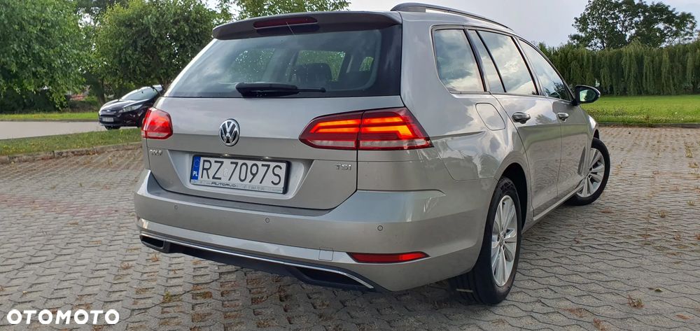 Volkswagen Golf 1.0 TSI BMT Comfortline - 4