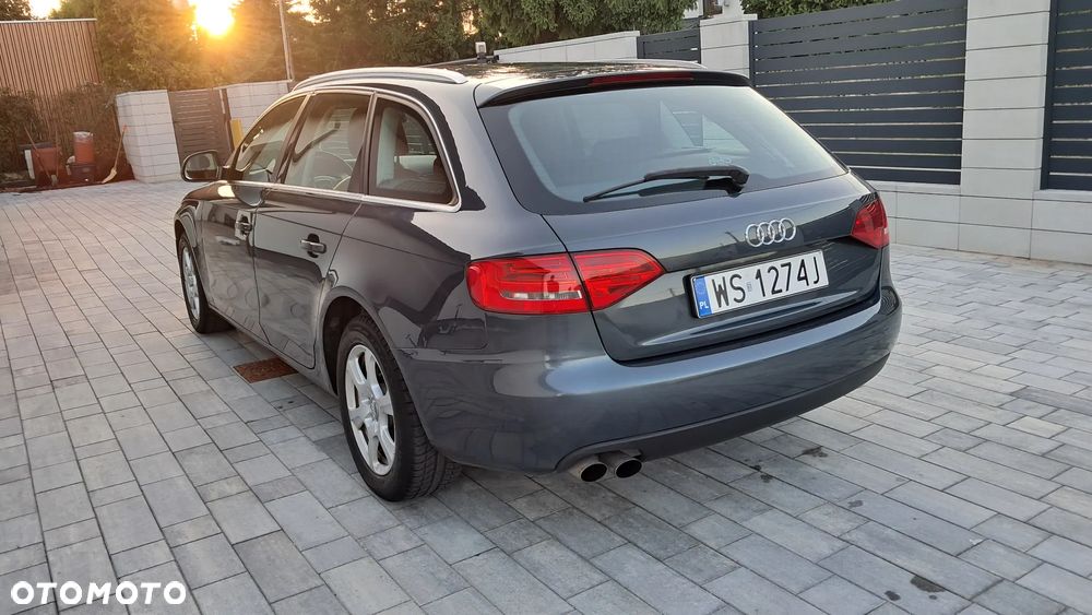 Audi A4 Avant 2.0 TDI ultra - 10