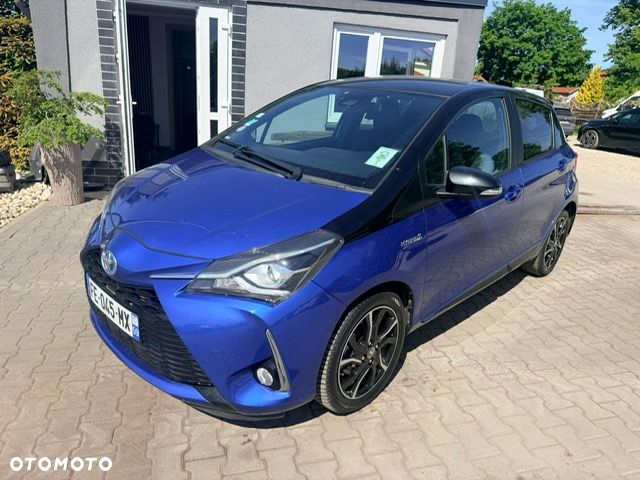 Toyota Yaris Hybrid 100 Selection Platinum - 3