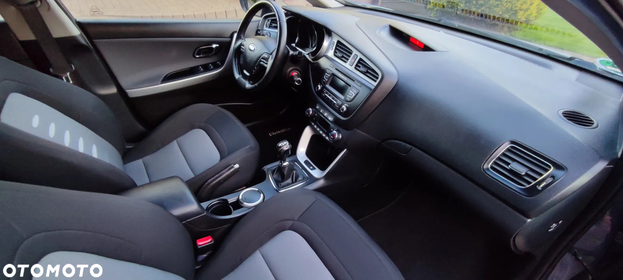 Kia Ceed 1.4 CVVT Dream Team Edition - 34