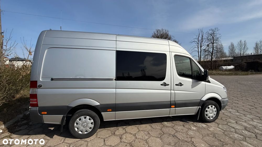 Mercedes-Benz Sprinter - 20