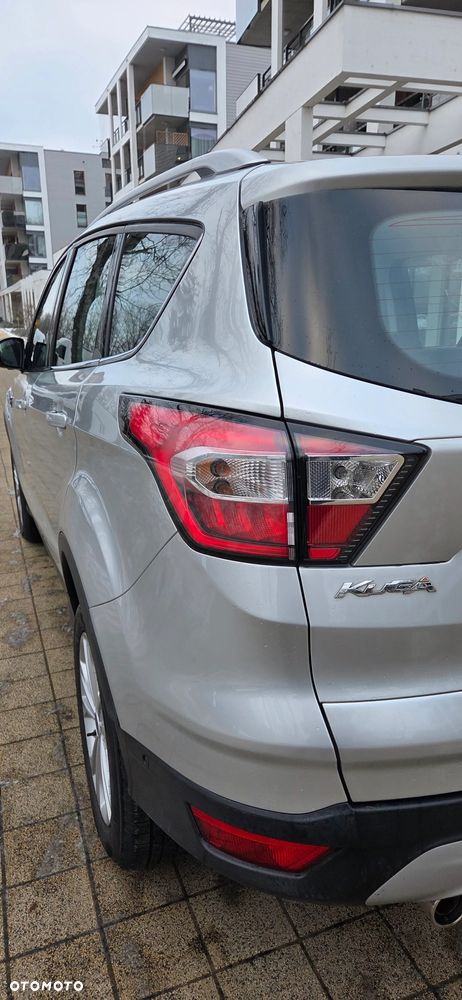 Ford Kuga 1.5 EcoBoost 2x4 Titanium - 14
