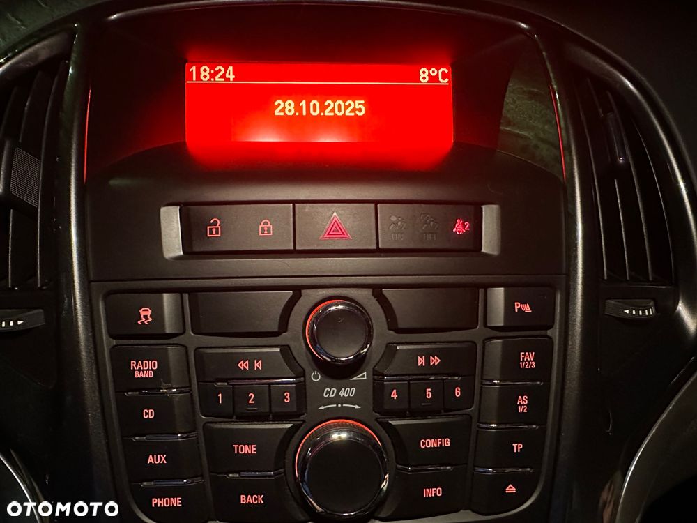 Opel Astra IV 1.4 T Cosmo - 21