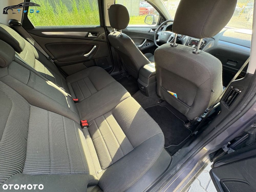 Ford Mondeo 1.6 T Platinium X Plus (Titanium) - 31