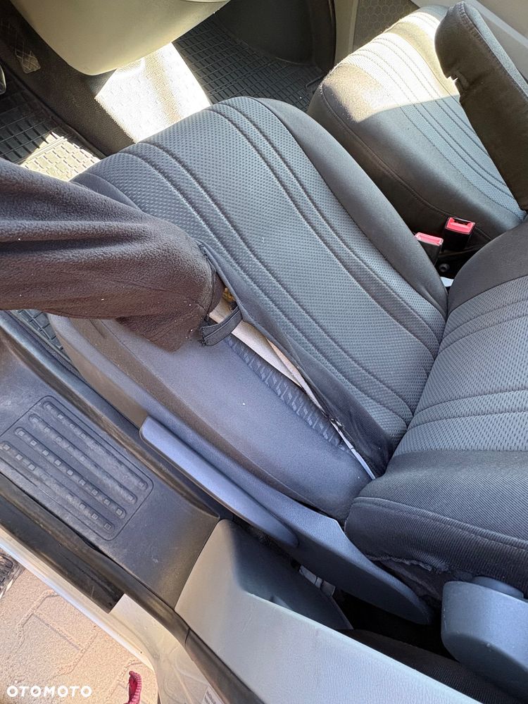 Volkswagen Transporter T5 - 13