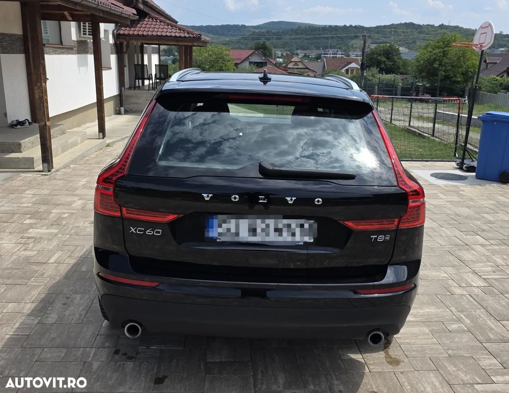 Volvo XC 60 T8 Twin Engine AWD Momentum - 4