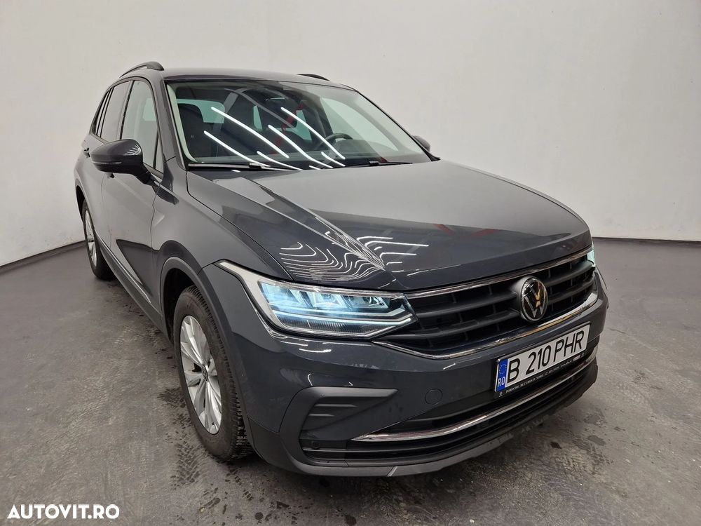 Volkswagen Tiguan - 6