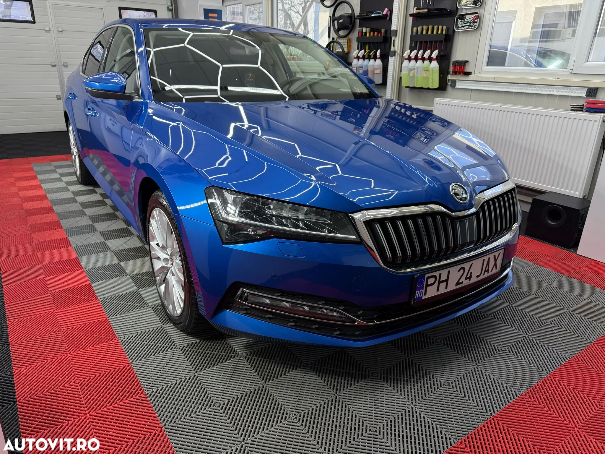 Skoda Superb 2.0 TDI DSG Style - 4