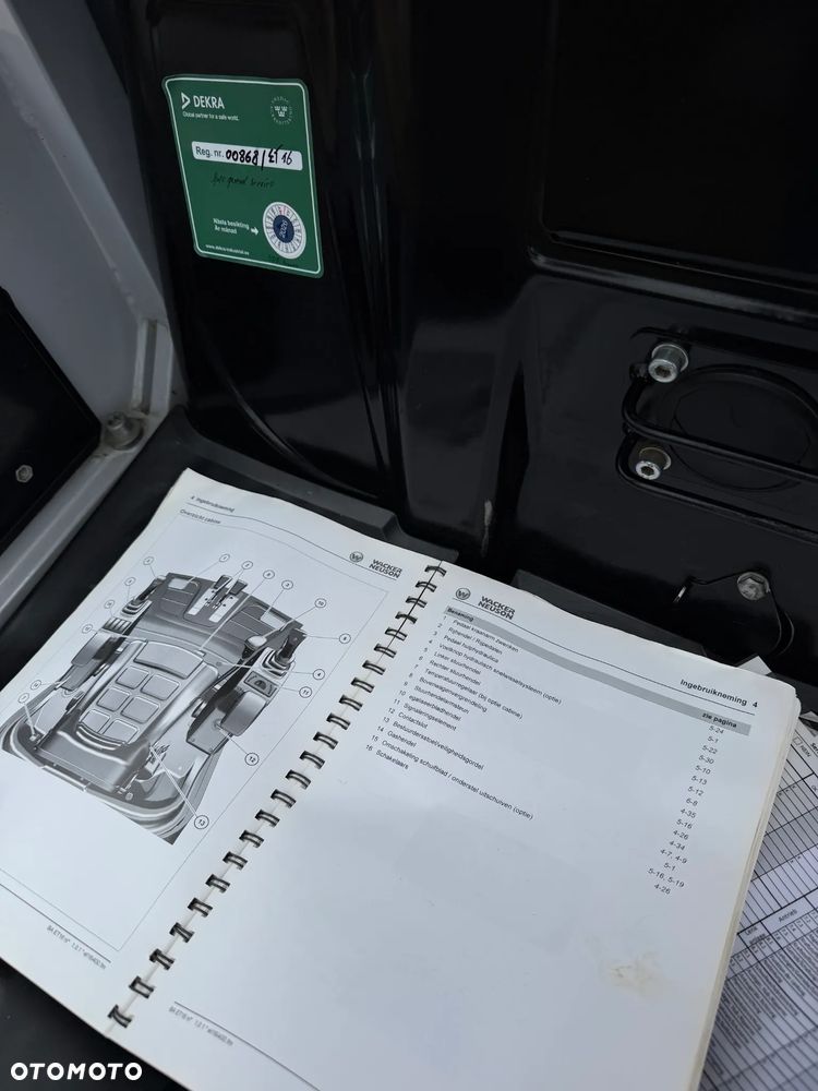 Wacker Neuson ET16 Minikoparka Koparka 2 tony. 793mtg JAK NOWA 2018 rok z Gospodarstwa Norweskiego 793 mtg. IGŁA! Rozsuwane hydraulicznie gąsienice. Dodatkowe sekcje Hydrauliczne. Silnik Yanmar 3 cyl. Aktualna DEKRA BMWT. Po serwisach! Ani deka luzów i wycieków. OKAZJA TANIO. Zadbana maszyna. 2 łyżki. Nie różni się od nówki sztuki z salonu!! Wielka Okazja. Fabryczny lakier na podzespołach! - 5