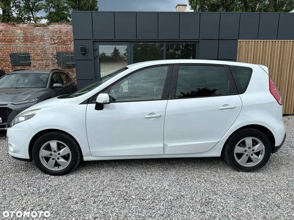 Renault Scenic 1.5 dCi Emotion - 6