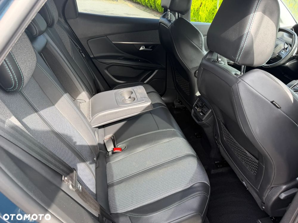 Peugeot 3008 - 22