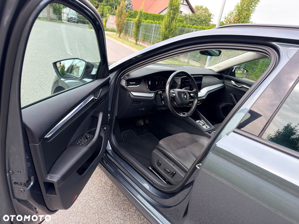 Skoda Octavia 2.0 TDI DSG Exclusive Plus - 18