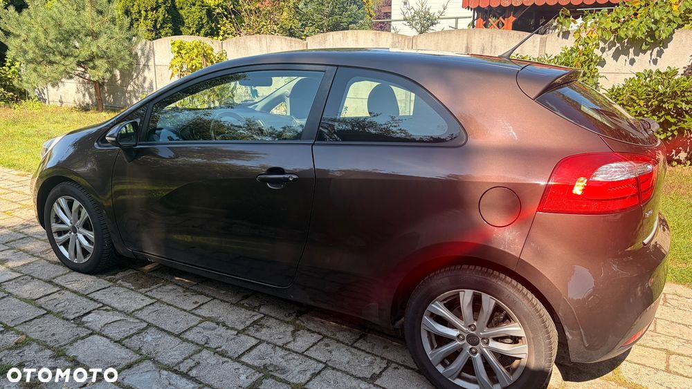 Kia Rio 1.1 crdi M - 7