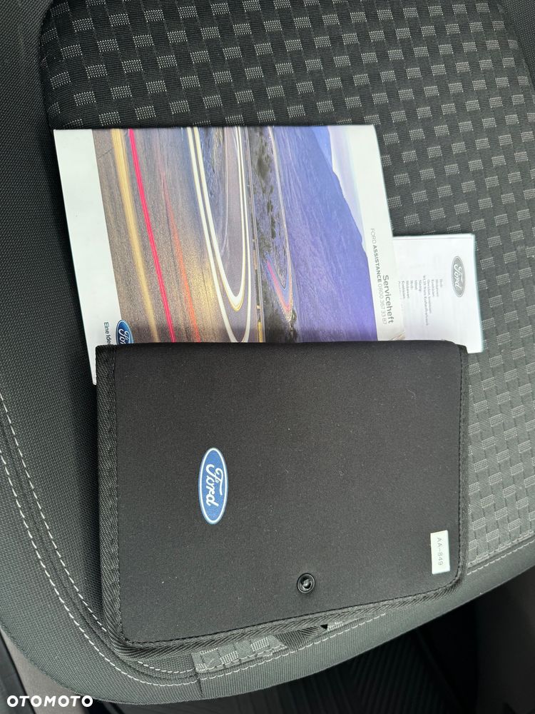 Ford Transit Connect - 28