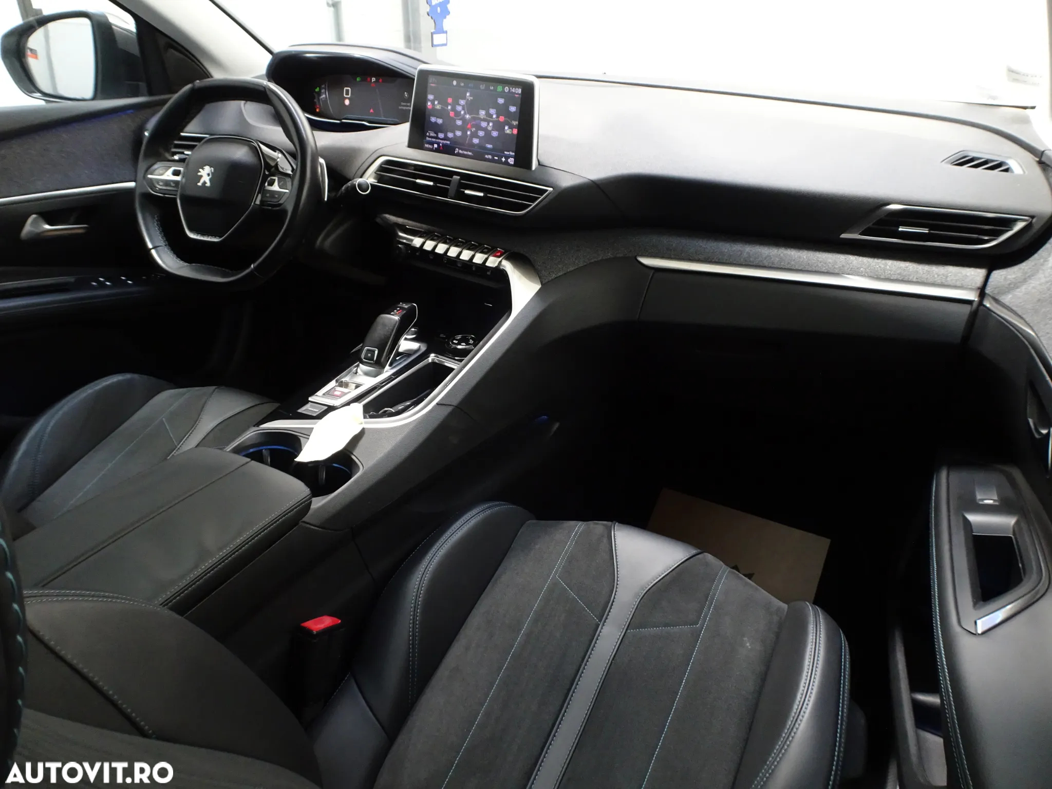 Peugeot 3008 PureTech 130 Stop & Start GPF EAT8 Crossway - 8