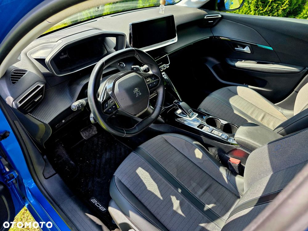 Peugeot 208 PureTech 130 EAT8 Allure - 13