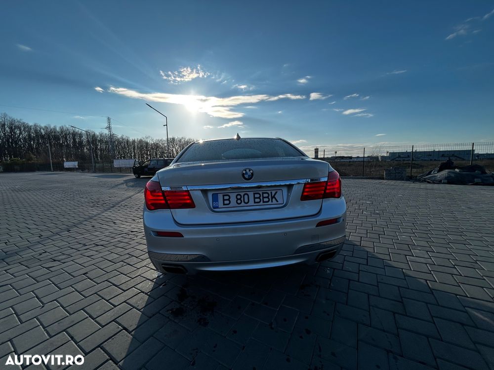 BMW Seria 7 740d Aut. - 11